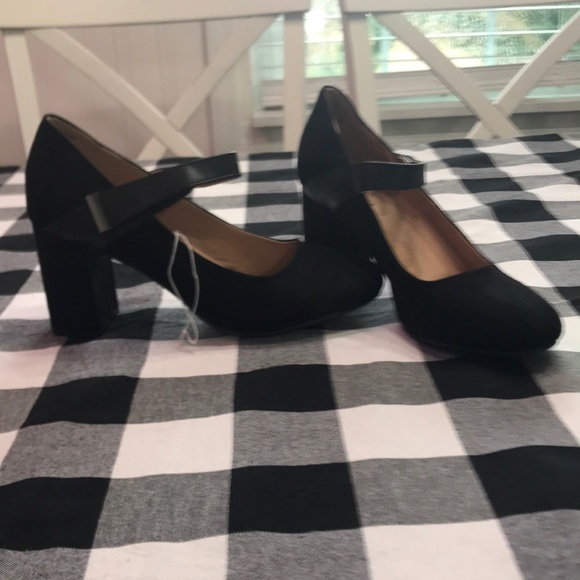 Shoes - DEXFLEX COMFORT SUEDE DRESS HEELS. Comes from smoke-free home.
